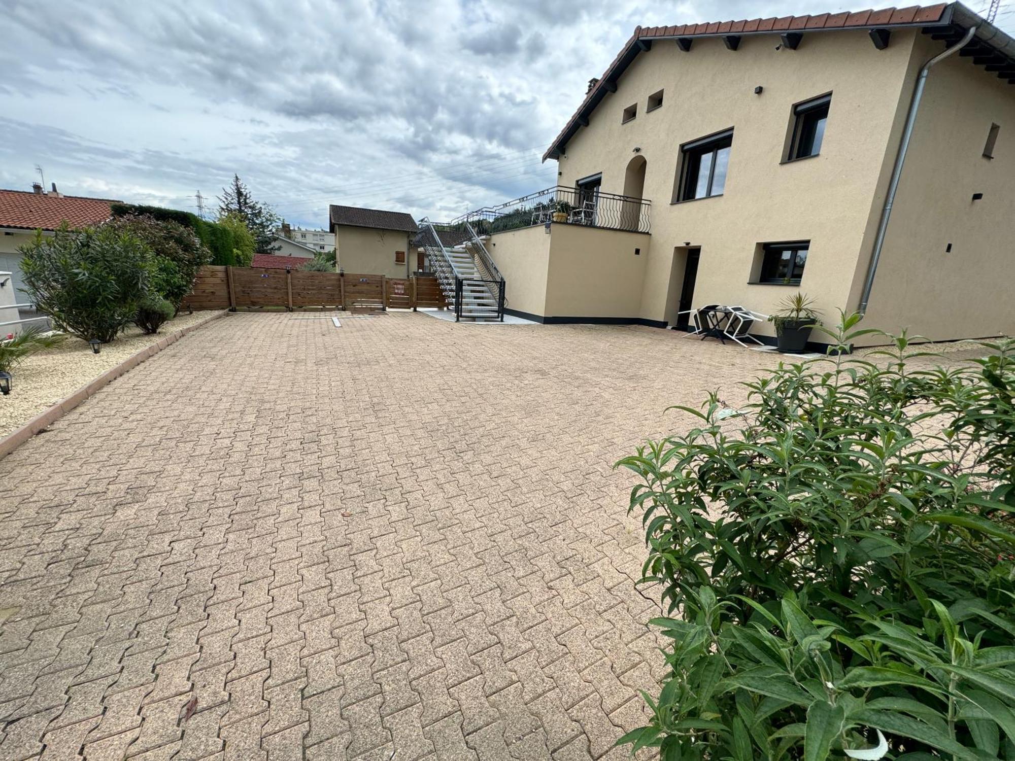 Ô'Bon'Plan Apartamento Givors Exterior foto